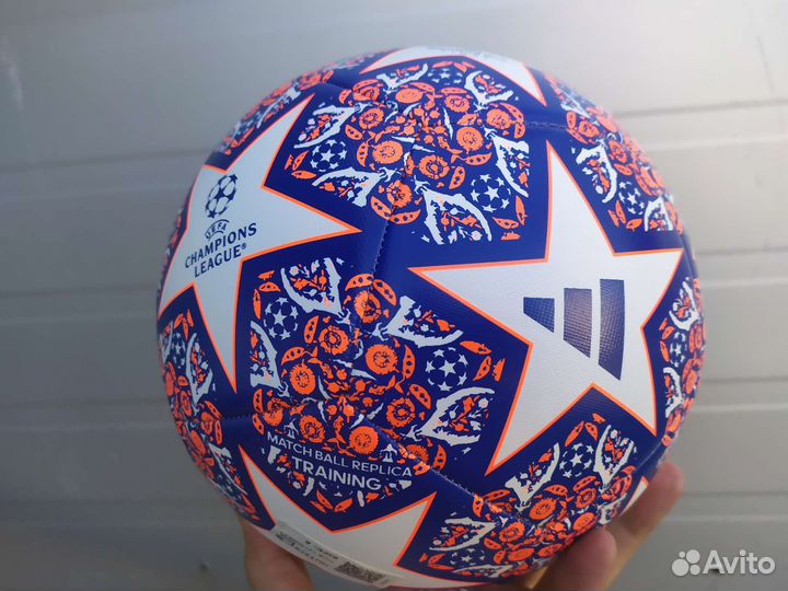 Футбольный мяч adidas новый оригинал