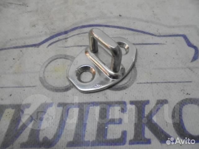 Ответная часть замка двери Audi Allroad quattro 2