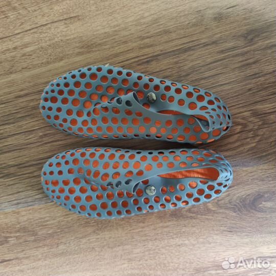 Коралловые тапочки 36