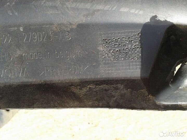 Land Rover Discovery 3 подкрылок Задний левый