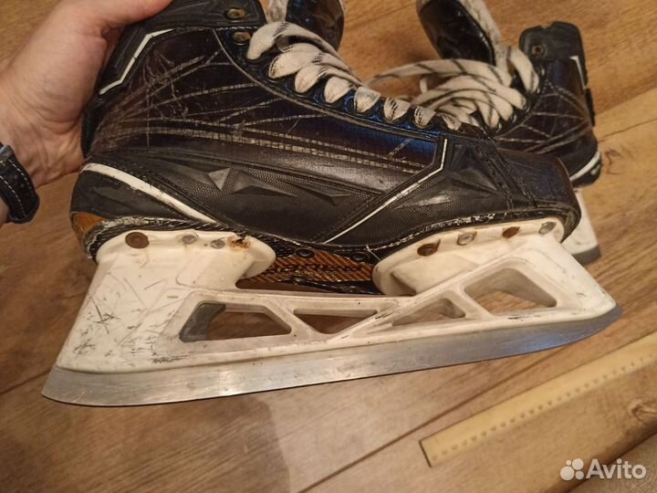 Вратарские коньки bauer