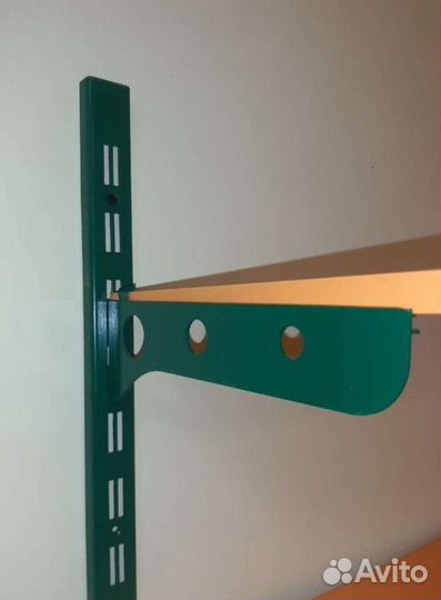 Полки для выставки и хранения