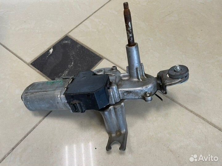 Моторчик стеклоочистителя задний Toyota Corolla