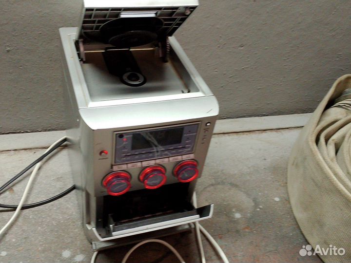 Музыкальный центр