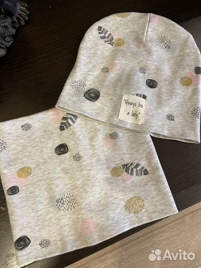 Комплект шапка и снуд