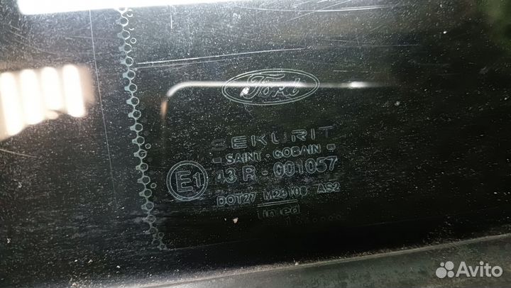 Форточка задняя правая ford Mondeo 3