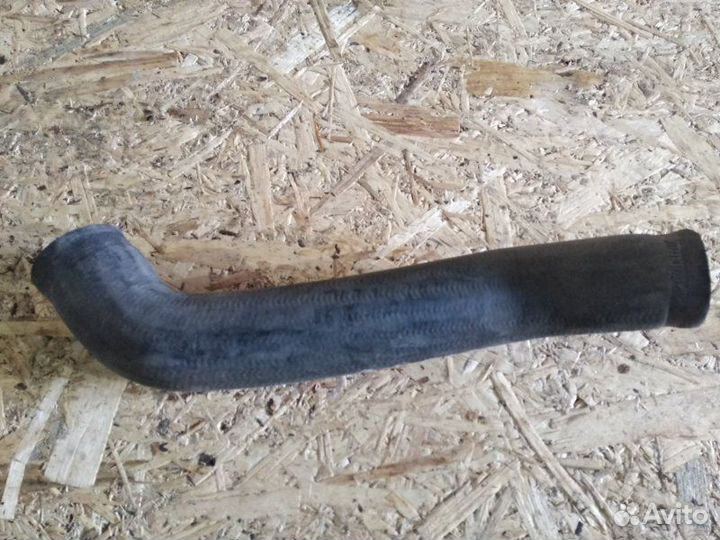 Патрубок системы охлаждения Mercedes Sprinter 904