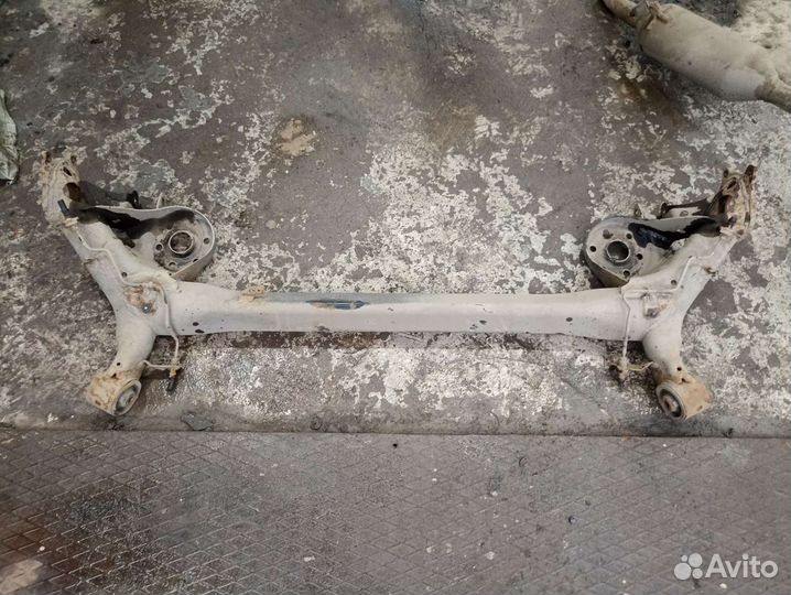 Балка задняя Toyota Corolla 150