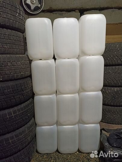 Канистры пластиковые 10 л