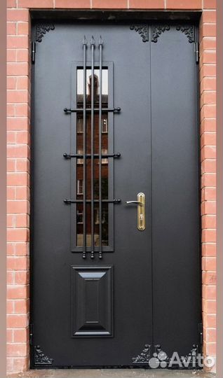Входная дверь с терморазрывом и остеклением