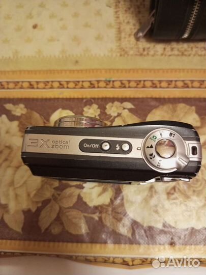 Компактный фотоаппарат