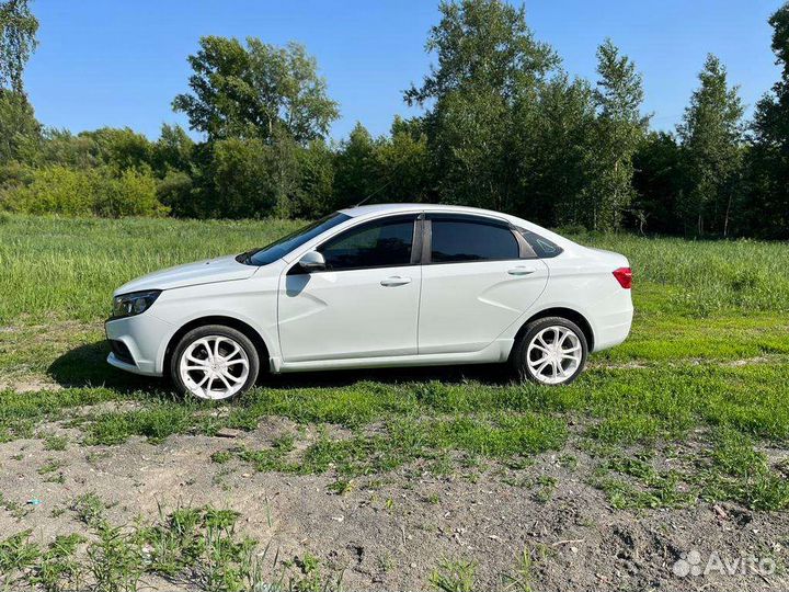 LADA Vesta 1.6 МТ, 2019, 37 000 км