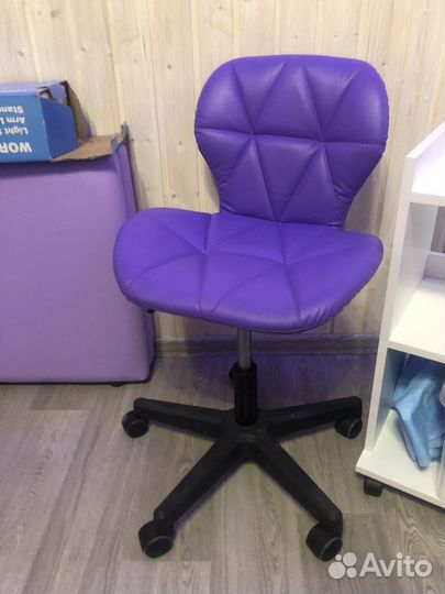 Стул мастера ракушка и кушетка