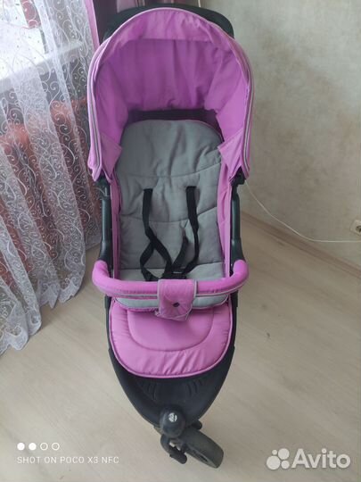 Прогулочная коляска