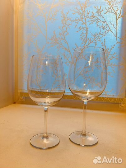 Бокалы для вина новые
