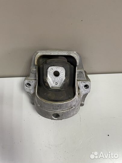 Опора двигателя правая Ауди А4 Б8 А5 8Т Ку5