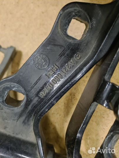 Петля капота Mercedes-Benz S-Klass седан M273.961