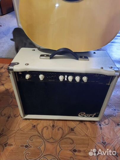 Комбоусилитель