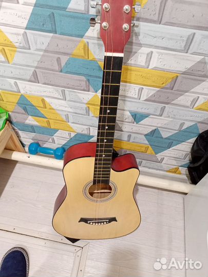 Гитара для разбивания об стену