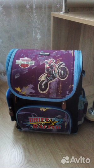 Школьный рюкзак