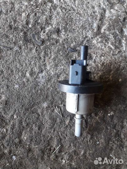 Клапан абсорбера логан 2