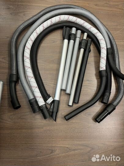 Шланг, щетка и трубка для пылесоса bosch
