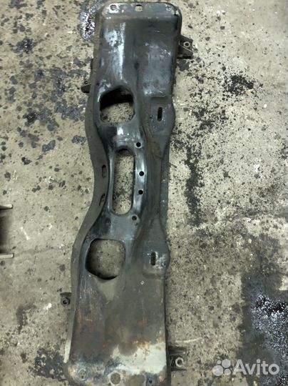 Подрамник балка задняя subaru impreza g11 gh