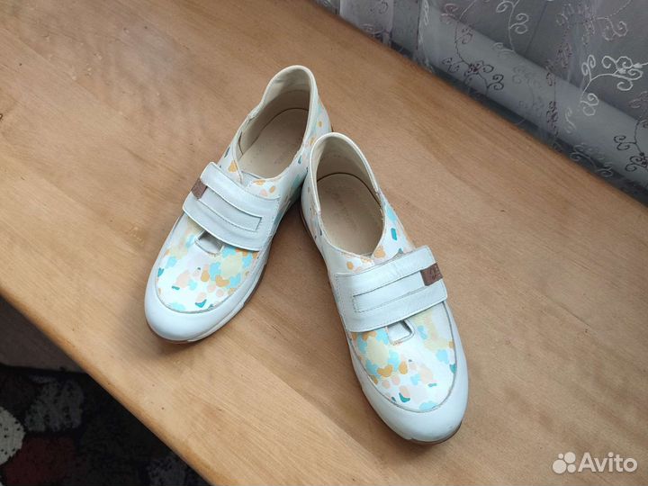 Ортопедические кроссовки детские размер 34
