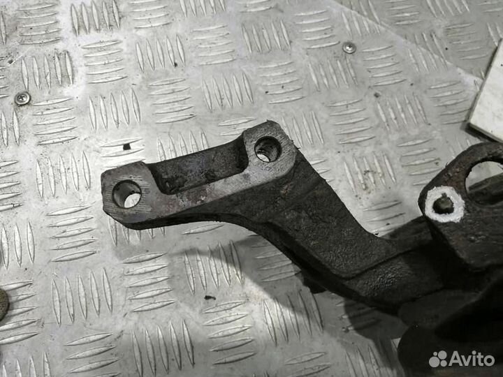 Кулак поворотный передний левый Chevrolet Lacetti