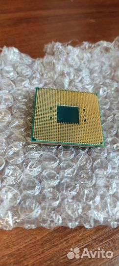 Продам процессор Ryzen 5 1600 BOX версия