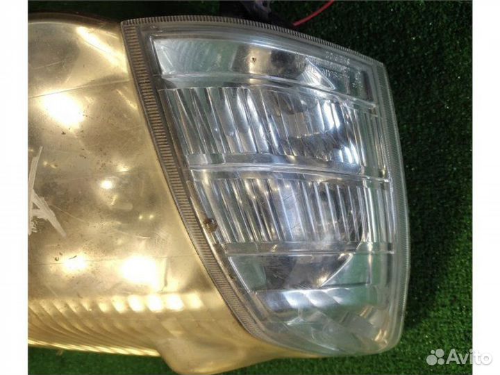 Фара правая Nissan X-Trail 2002