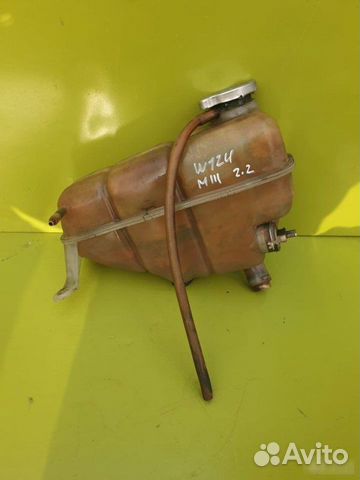 Бачок ож Mercedes E-Class W124 M102