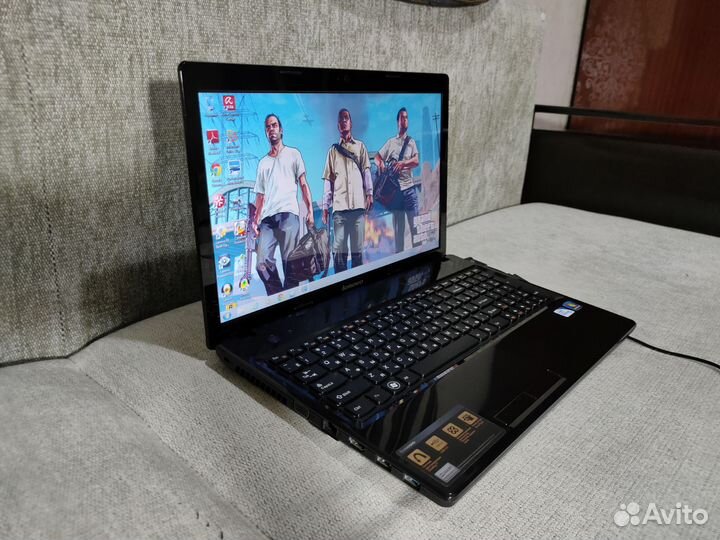 Ноутбук Lenovo идеальное состояние/500gb/4gb