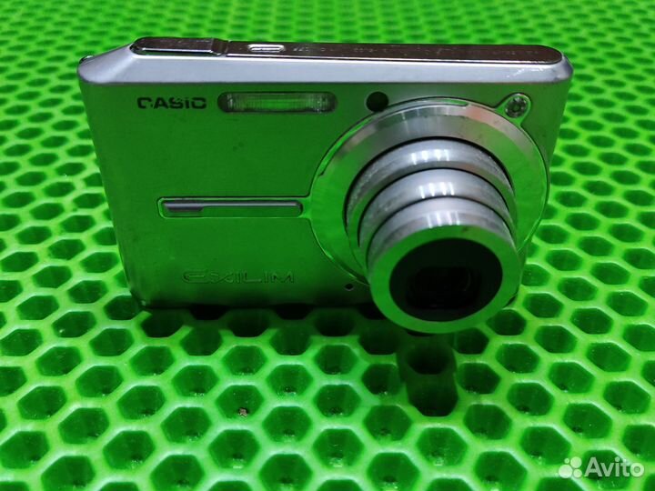 Компактный фотоаппарат Casio Exilim EX-S600