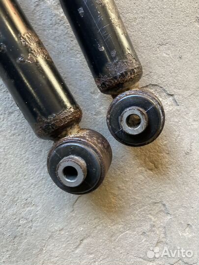 Стойки задние Chevrolet Aveo T250 Разбор