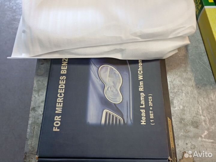 Хром накладки на фары W203 C class