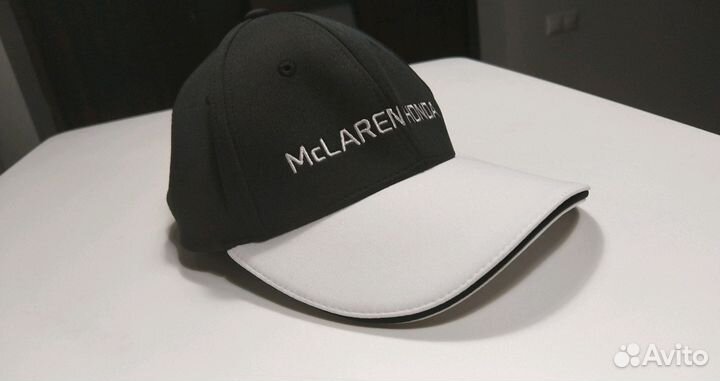 Фирменные бейсболки McLaren Honda