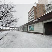 Сдается в аренду помещение свободного назначения в цокольном этаже на первой линии в отличной локаци