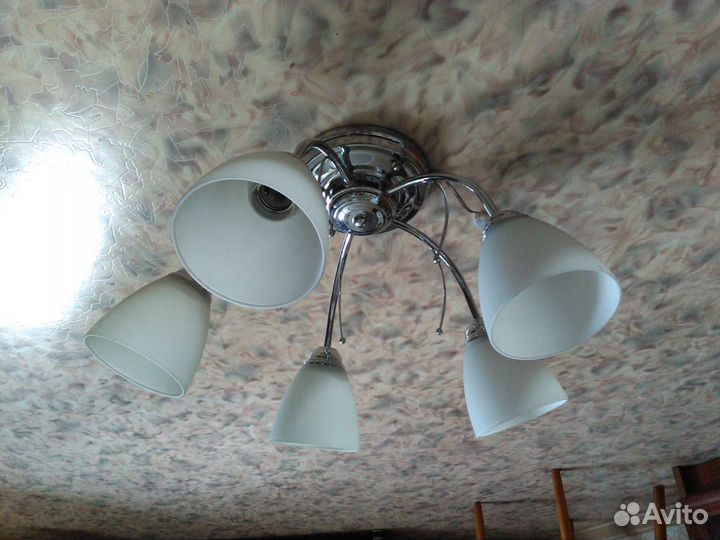 Люстра потолочная пятирожковая