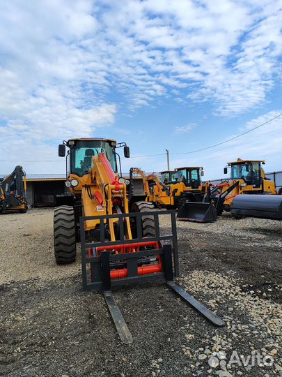Телескопический погрузчик Manitou MLT 735-120, 2023