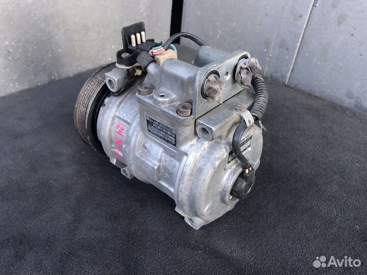 Компрессор кондиционера Mercedes под 12-й фреон