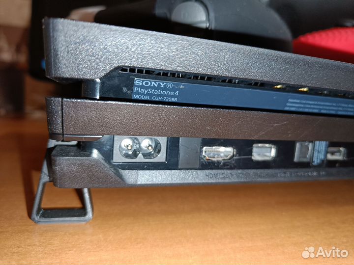 Sony playstation 4 PS4 pro 1tb CUH-7208B