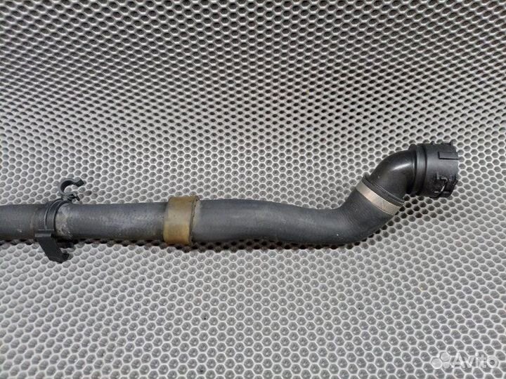 Патрубок радиатора верхний VW Touareg BMV 3.2