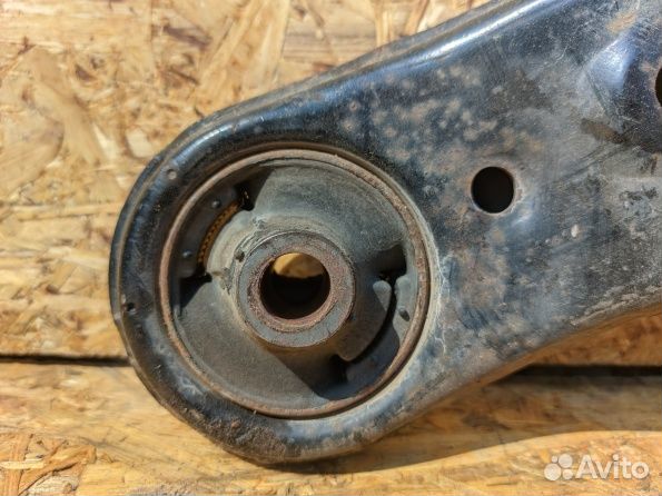 Lexus NX 300 рычаг передний