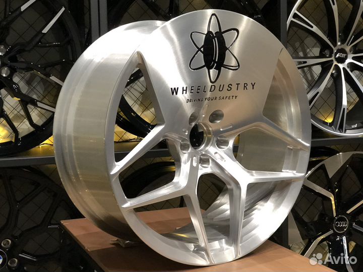 Кованые диски R22 В наличии для Audi Q7; Q8