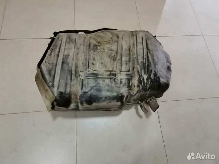 Бак топливный (бензобак) для Mitsubishi Carisma DA