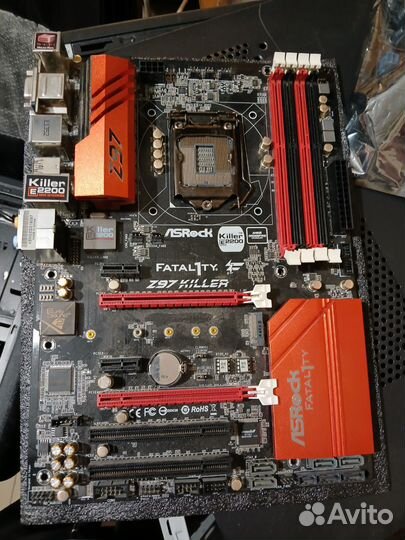 Материнская плата