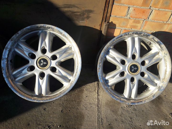 Диски литые Mitsubishi Pagero 3 R16 ET32