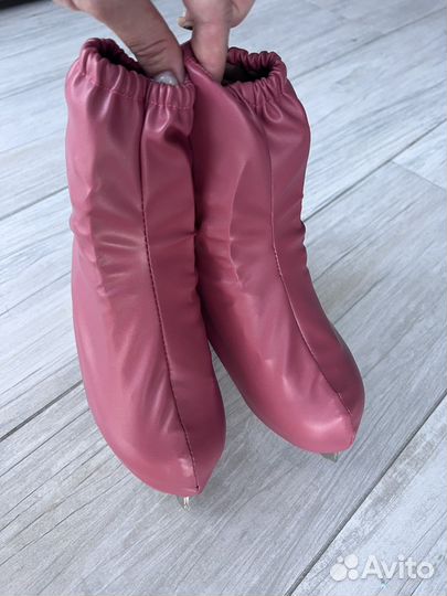 Чехлы для коньков