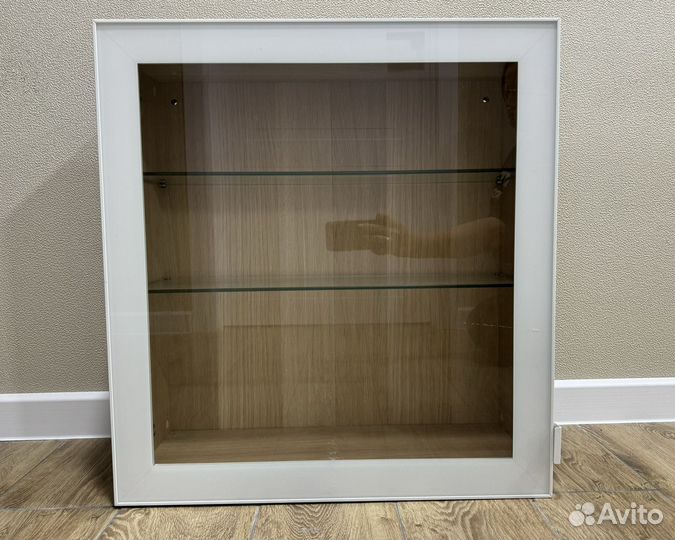 Подвесной шкаф IKEA Besta Glassvik